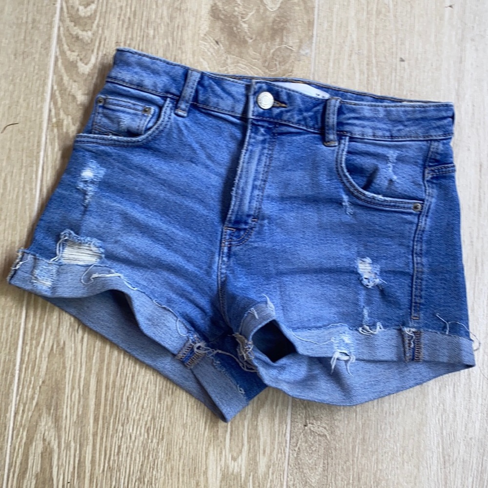 Zara Trafaluc High Waisted Ripped Jean Shorts